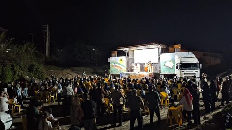 بیست و پنجمین اجرای تماشاخانه سیار کانون پرورش فکری کودکان و نوجوانان در روستای تجن‌کلا ، چالوس