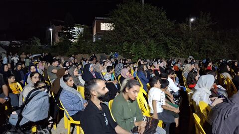 بیست و پنجمین اجرای تماشاخانه سیار کانون پرورش فکری کودکان و نوجوانان در روستای تجن‌کلا ، چالوس