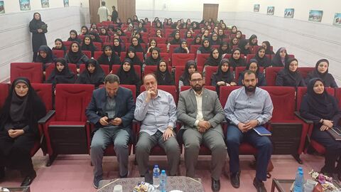 گزارش تصویری/ نشست صمیمی نایب رئیس مجلس شورای اسلامی با مربیان پیش دبستانی در ششمین دوره تربیت مربی کانون همدان