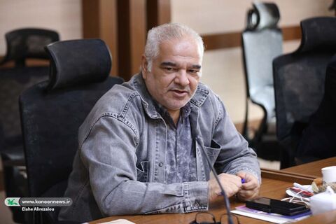 حبیب نظاری در  دهمین نشست انجمن شعر برگ