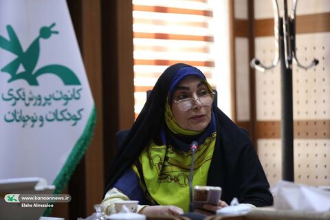 دهمین نشست انجمن شعر برگ
