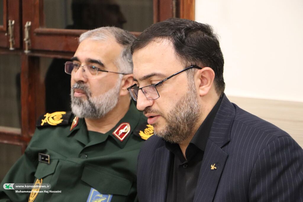 ثمره آموزش نوجوانان «قاف» را در قامت شاعران بزرگ خواهیم دید