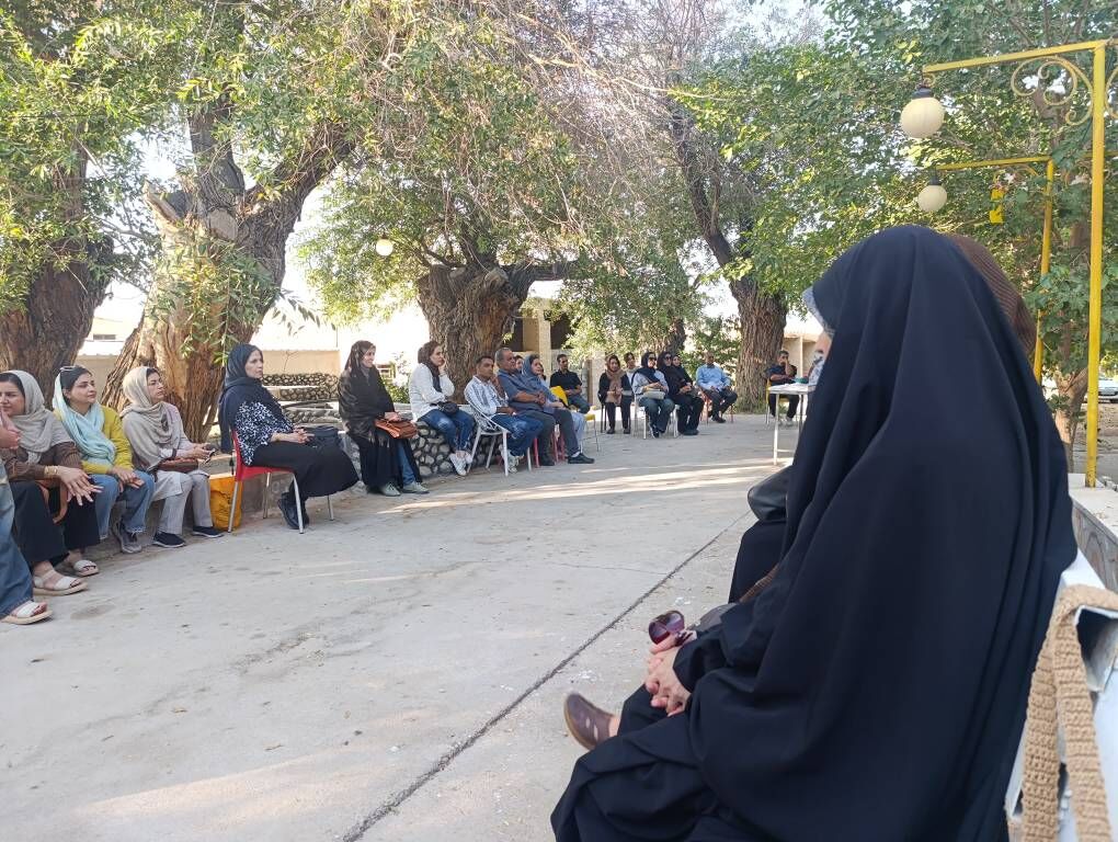 روایتی از پیوند کودکی با  حیوانات طبیعت در کانون آباده