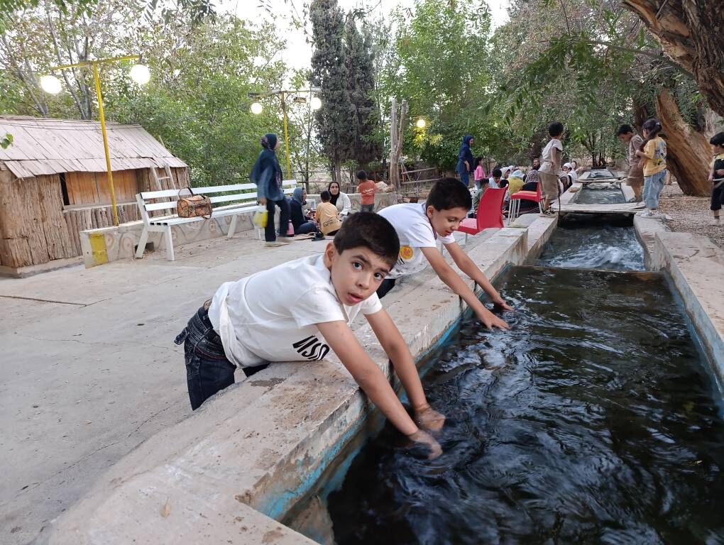 روایتی از پیوند کودکی با حیوانات طبیعت در کانون آباده