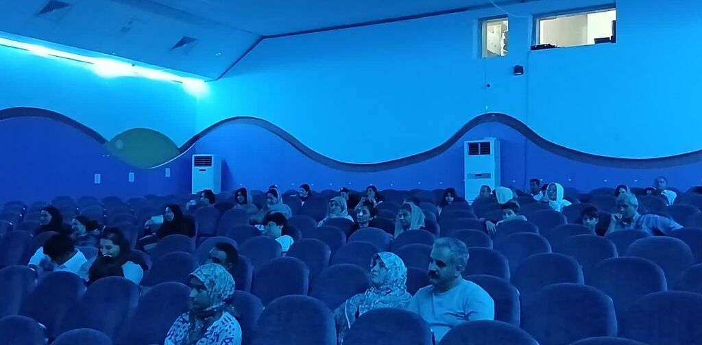 اکران مستند «کرمانشاه آژیر سفید ندارد» با حضور مدیرکل کانون استان برگزار شد