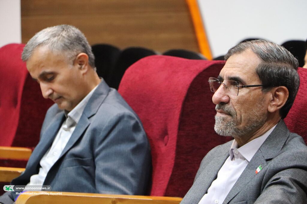 نشست صمیمانه اعضای «قاف» با مدیرعامل کانون