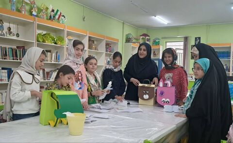 تنور گرم تابستان در کانون استان اصفهان؛ از «یک فنجان کتاب» تا سفر به دنیای شگفت‌انگیز حشرات