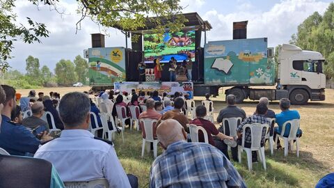 بیست و ششمین اجرای تماشاخانه سیار کانون پرورش فکری کودکان و نوجوانان در روستای کترا، نشتارود