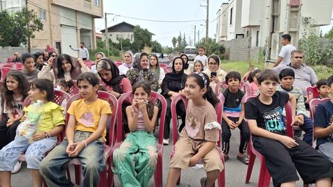 بیست و هفتمین اجرای تماشاخانه سیار کانون پرورش فکری کودکان و نوجوانان در روستای نعمت‌آباد، تنکابن