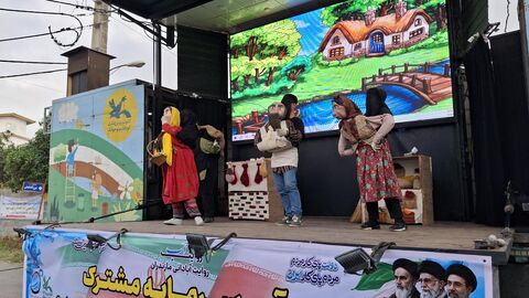 بیست و هفتمین اجرای تماشاخانه سیار کانون پرورش فکری کودکان و نوجوانان در روستای نعمت‌آباد، تنکابن