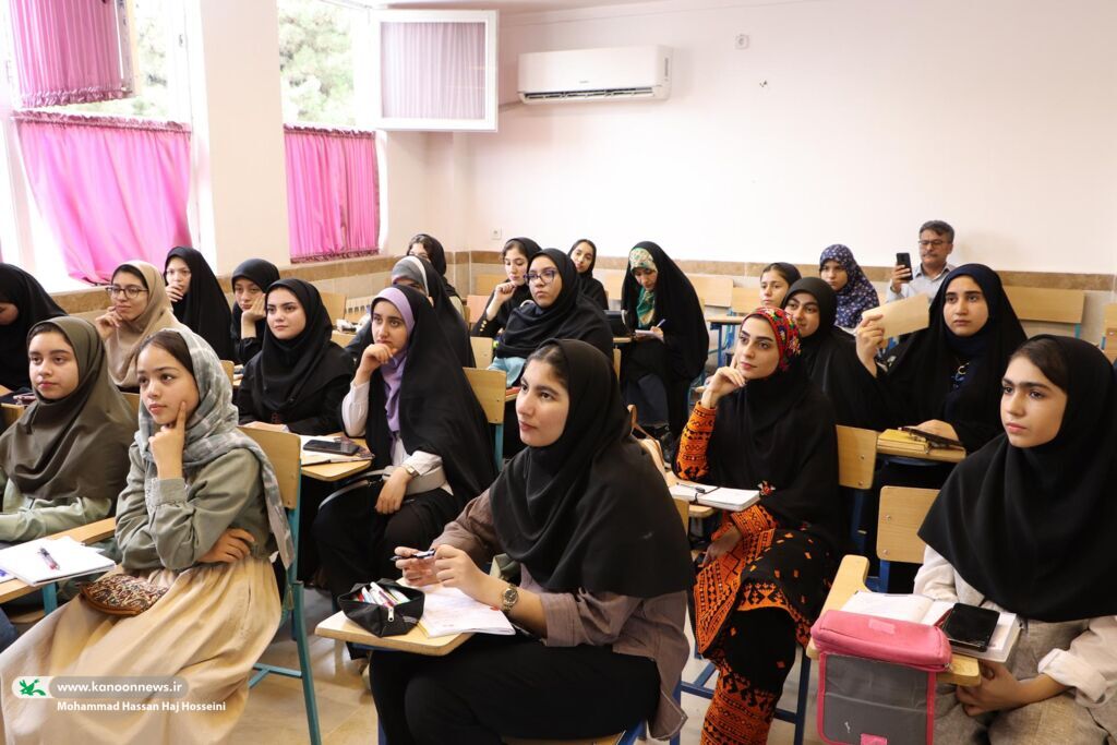 ۵ عضو کانون اردبیل در دوره ملی باشگاه «قاف» گلستان؛ حضور استعدادهای ادبی استان در جمع برترینهای کشور