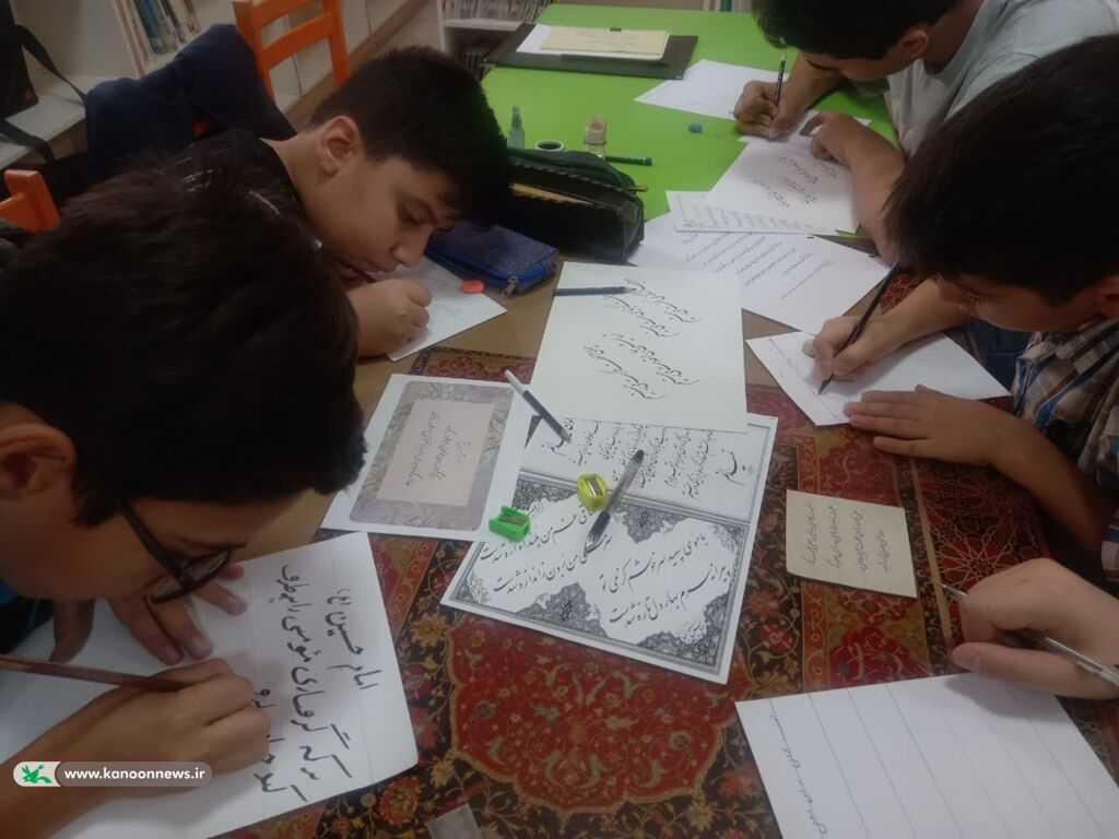 رویداد هنری «مشقِ عشق»؛ تجلی هنر خوشنویسی در مرکز شماره ۶ کانون اراک