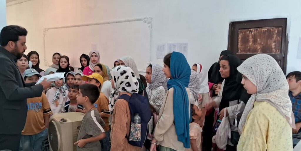 اعضای کانون کنگاور از اداره پست شهرستان بازدید کردند
