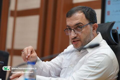 حامد علامتی، مدیرعامل کانون در دومین نشست مدیران ارشد کانون با موضوع بررسی پروژه‌ها و برنامه‌های پیش‌رو