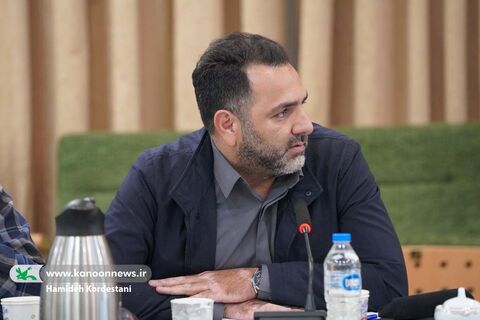 مسعود امجدیان، رئیس اداره حقوقی، املاک و حمایت قضایی کارکنان ،  در دومین نشست مدیران ارشد کانون با موضوع بررسی پروژه‌ها و برنامه‌های پیش‌رو