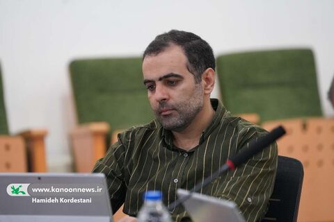مسعود زین العابدین، مشاور مدیرعامل در دومین نشست مدیران ارشد کانون با موضوع بررسی پروژه‌ها و برنامه‌های پیش‌رو