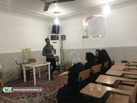 تابستان در کتابخانه های سیار کانون استان بوشهر