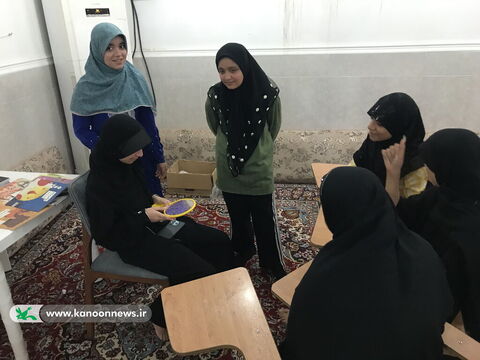 تابستان در کتابخانه های سیار کانون استان بوشهر