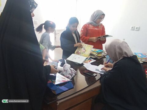 تابستان در کتابخانه های سیار کانون استان بوشهر