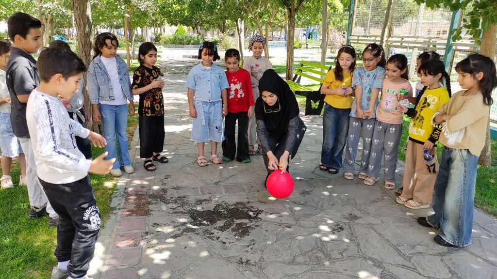 اجرای «جادوی علم» در کانون شماره ۵ همدان