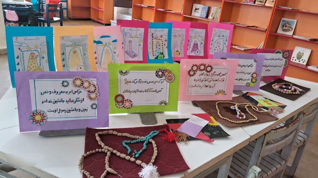 نمایشگاه هنرهای تجسمی با موضوع نماز در مرکز کنگاور