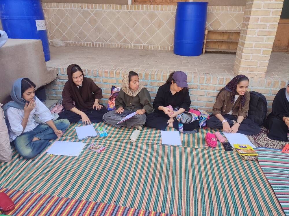 فعالیت‌های فرهنگی و هنری مرکز سیار میامی در روستای ابراهیم‌آباد