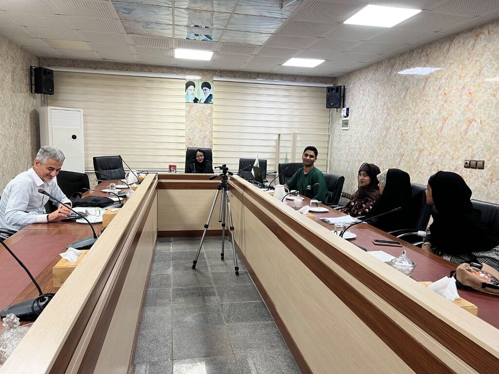 پیوند ادبیات بومی و خلاقیت در انجمن شعر نوجوان هرمزگان