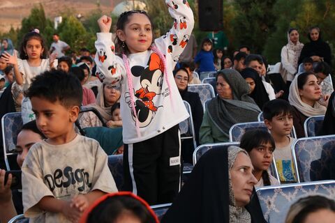 «مل‌مل» مهمان کودکان سیرجانی در رویداد بازی و اسباب‌بازی