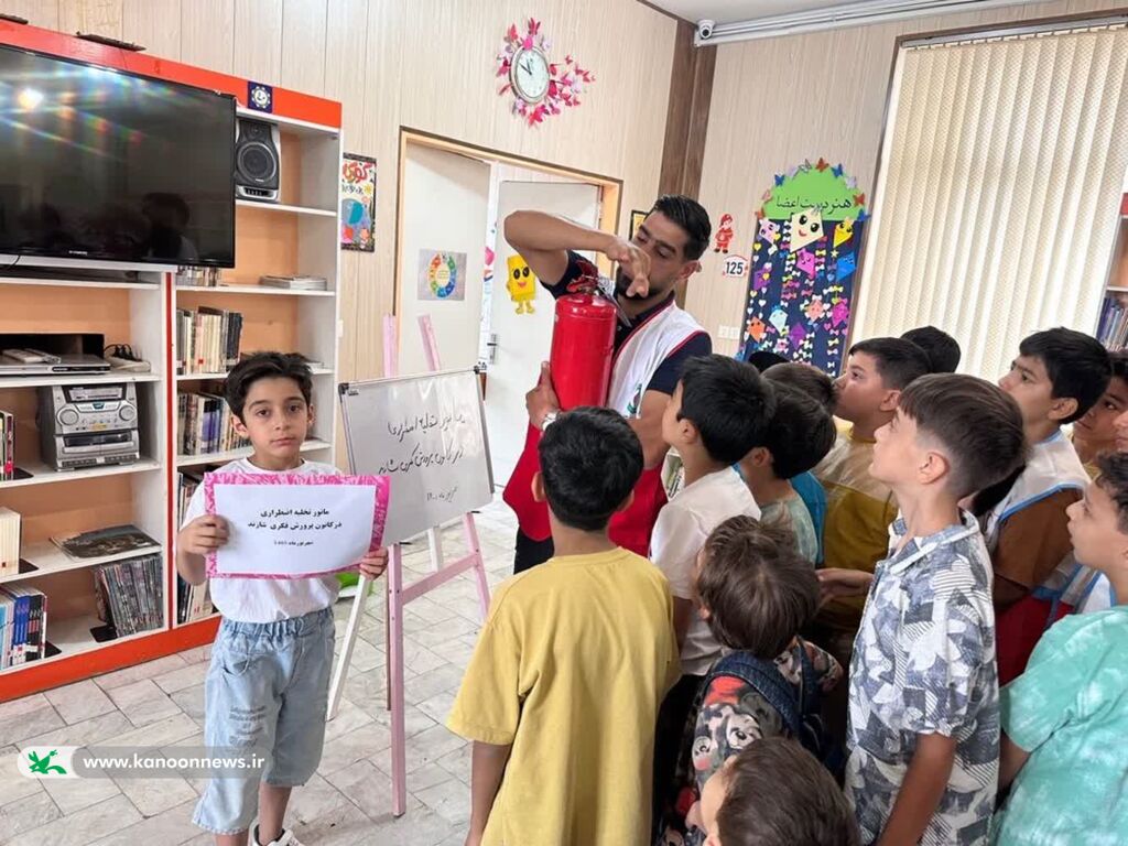 مانور آموزشی زلزله در کانون‌ شازند برگزار شد