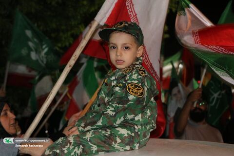 کاروان خودرویی عروسکی میهمان موکبها و تجمعات شبانه  شد.