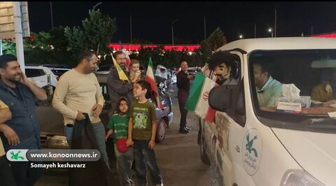 کاروان خودرویی عروسکی میهمان موکبها و تجمعات شبانه  شد.