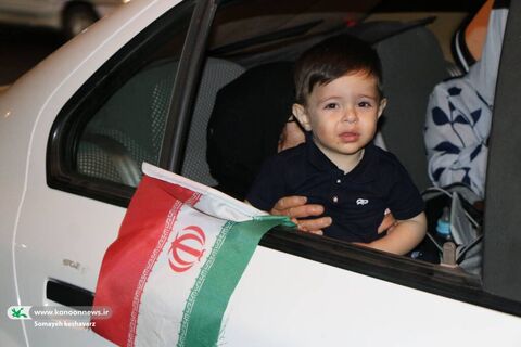 کاروان خودرویی عروسکی میهمان موکبها و تجمعات شبانه  شد.