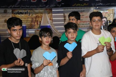 کاروان خودرویی عروسکی میهمان موکبها و تجمعات شبانه  شد.