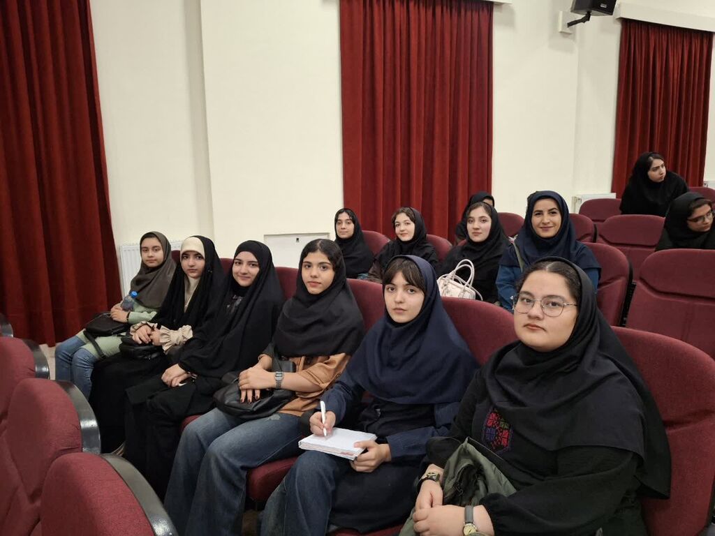 حضور کانون خراسان رضوی با بیشترین عضو شاعر و نویسنده در اردوی ملی قاف