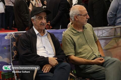بازدید مسئولان سیرجانی از رویداد استانی بازی و اسباب بازی