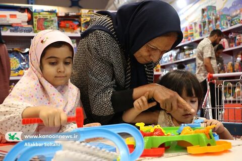 بازدید مسئولان سیرجانی از رویداد استانی بازی و اسباب بازی