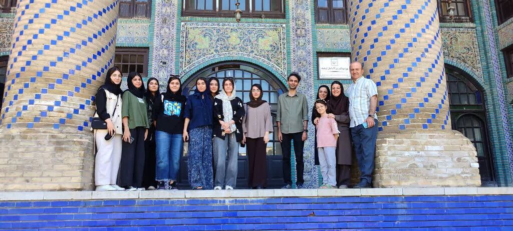 آغاز اردوی سه‌روزه فرهنگی‌تفریحی گروه سرود کانون پاوه با بازدید از آثار تاریخی کرمانشاه