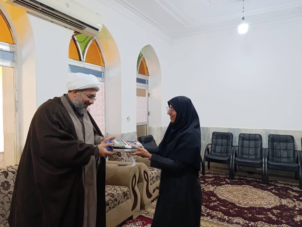 خیز بلند کانون هرمزگان برای تحقق عدالت فرهنگی در حاجی‌آباد/ از طرح «همه با هم» تا استقرار کتابخانه سیار در روستاها