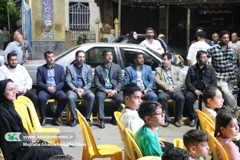 هنرنمایی هنرمندان تماشاخانه سیار کانون در شهرستان‌های شفت و صومعه‌سرا