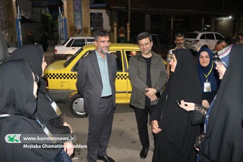 هنرنمایی هنرمندان تماشاخانه سیار کانون در شهرستان‌های شفت و صومعه‌سرا
