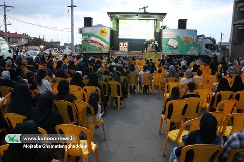 هنرنمایی هنرمندان تماشاخانه سیار کانون در شهرستان‌های شفت و صومعه‌سرا