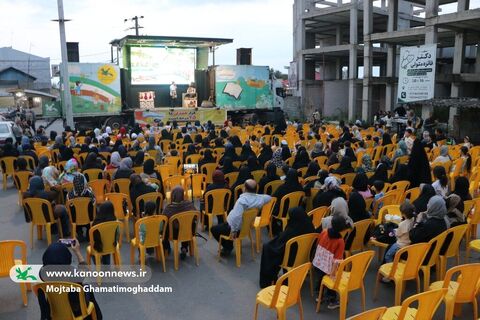 هنرنمایی هنرمندان تماشاخانه سیار کانون در شهرستان‌های شفت و صومعه‌سرا