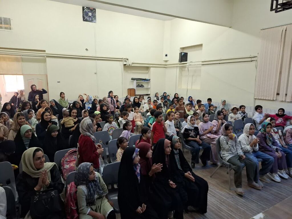 مرکز جغتای بازدید فرماندار جغتای از مرکز فرهنگی هنری کانون شهرستان