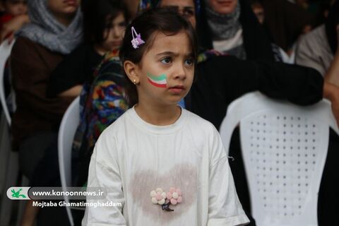 هنرنمایی هنرمندان تماشاخانه سیار کانون در شهرستان‌های شفت و صومعه‌سرا