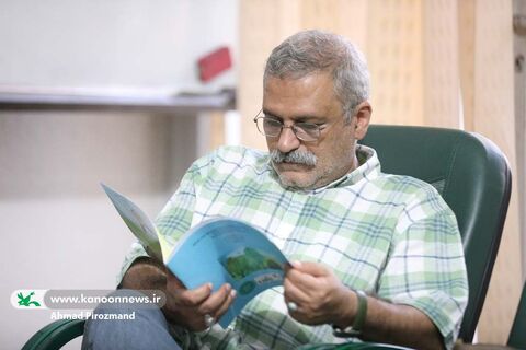 نشست  نقد و بررسی کتاب «پشت دریاها کجاست؟»