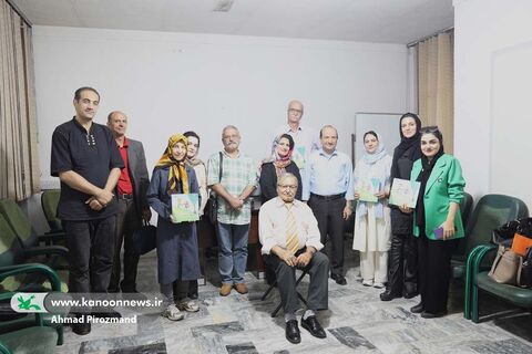 نشست  نقد و بررسی کتاب «پشت دریاها کجاست؟»
