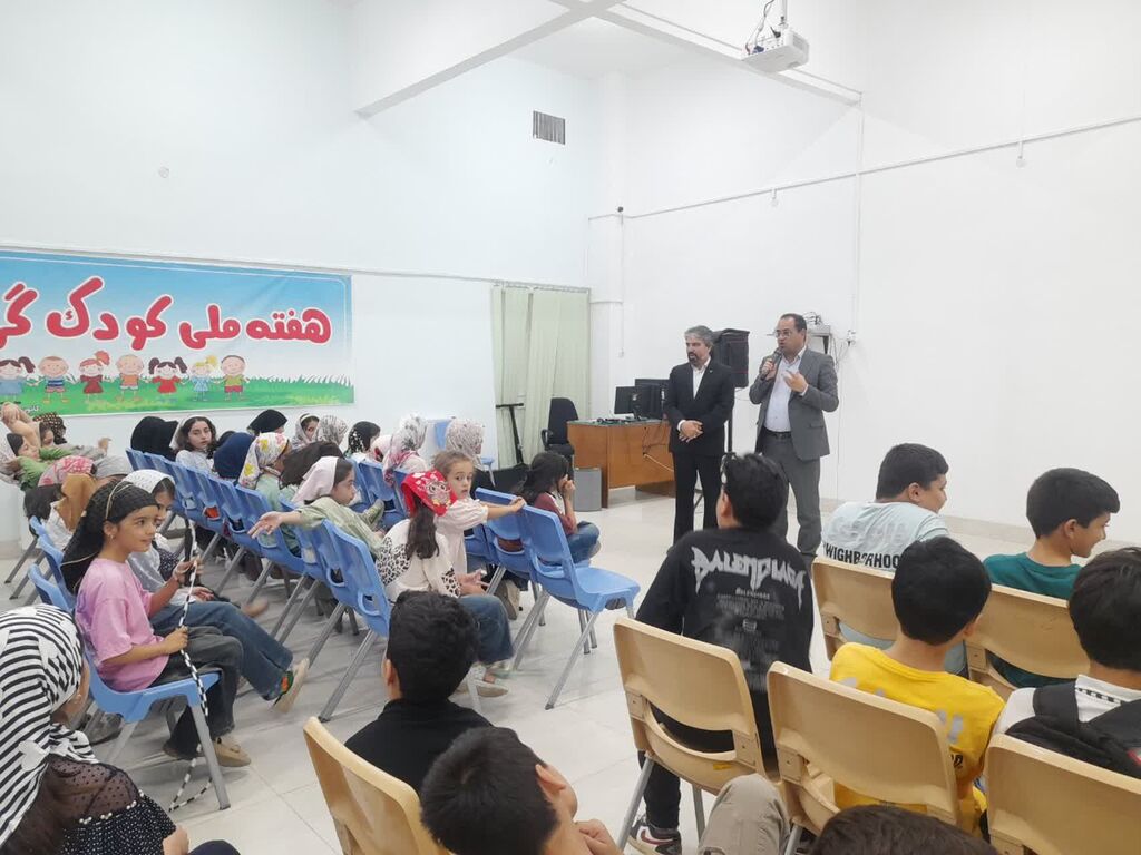 جشن پایان تابستان و نمایشگاه آثار اعضای مرکز فرهنگی شماره ۲ سبزوار