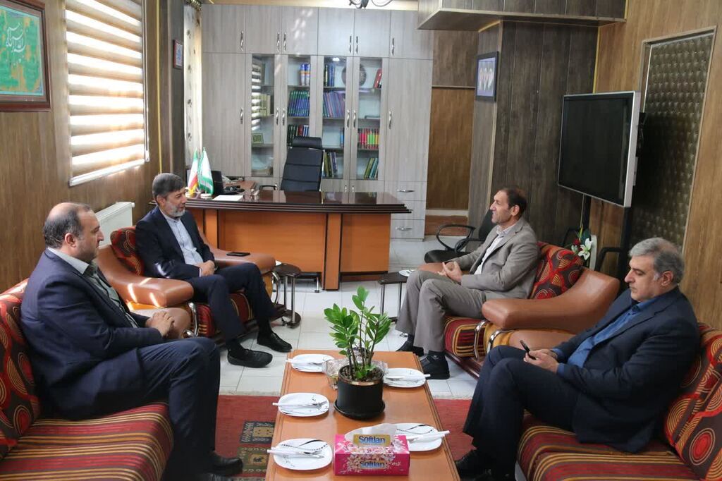 دیدار مدیرکل کانون کرمانشاه با مدیرکل صدا و سیمای استان با محوریت هم‌افزایی در حوزه کودک و نوجوان