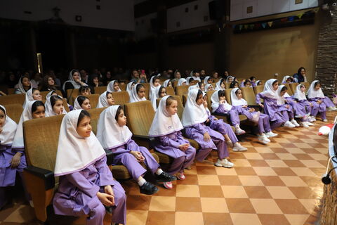 چند نما از اجرای نمایش شاد و آهنگین «پینوکیو» به همت خانه تئاترکانون قزوین