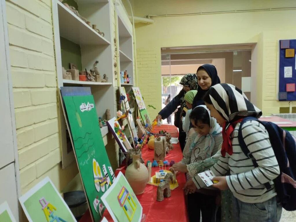 جشن «خداحافظ آقای تابستان» در مرکز فرهنگی شماره ۴ مشهد